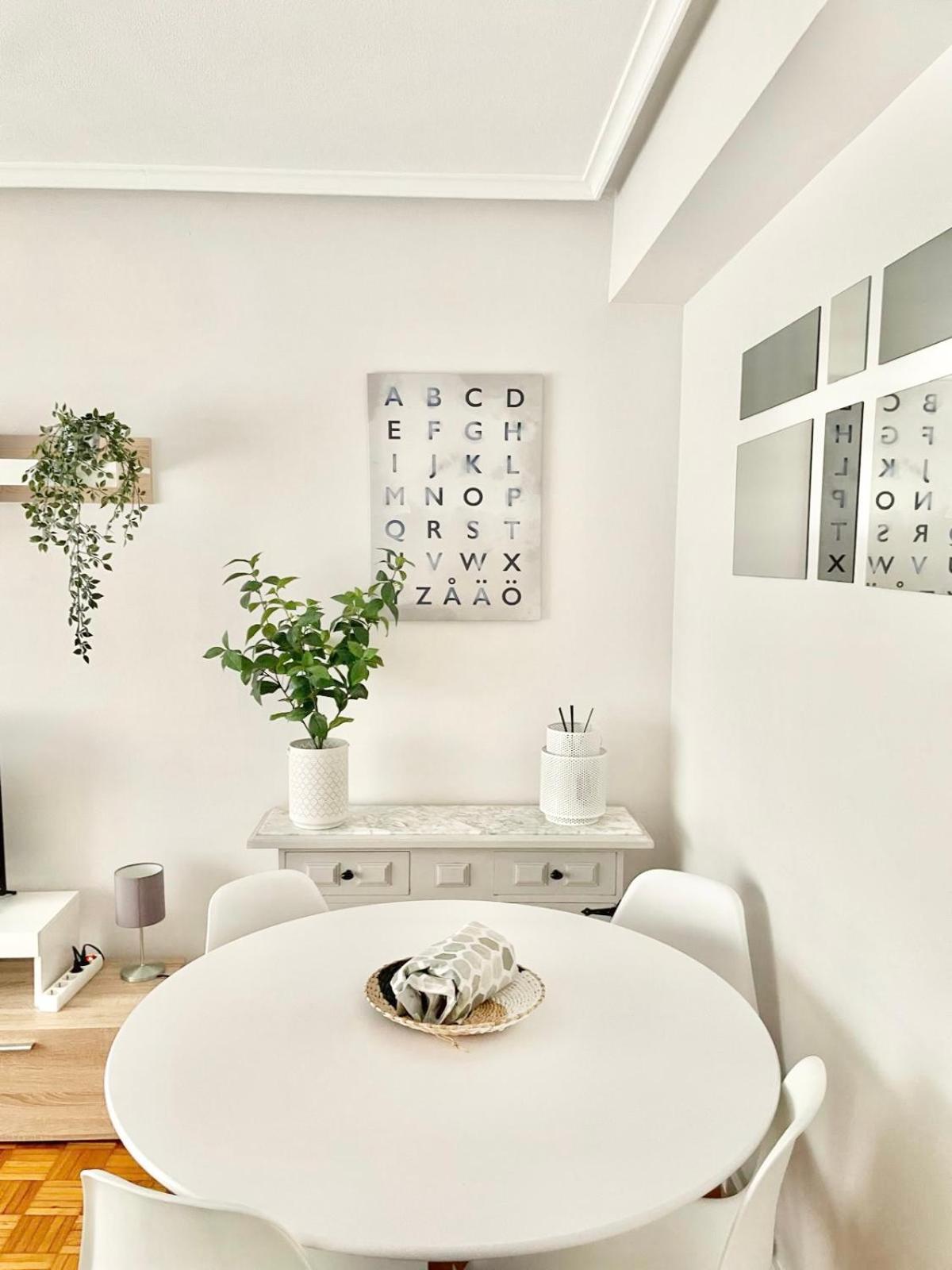 Ferienwohnung Tranquilidad Al Lado Del Centro Parking Incluido Oviédo Exterior foto